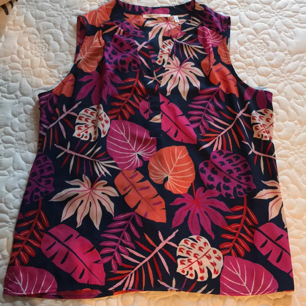 Beautiful, flowy summer blouse! Size L.